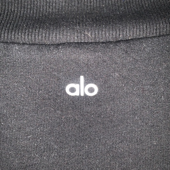 Alo YOGA haze turtleneck sweatshirt with ribbed material size medium - Picture 8 of 11